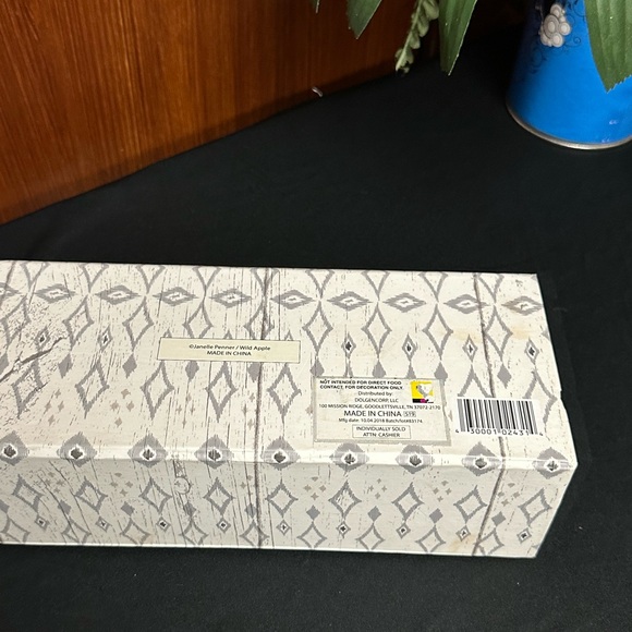 3 Decorative Storage magnetic flip boxes - Picture 6 of 16